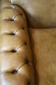 Full Scroll Buttoned Arm Lansdown Sofa